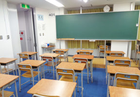 谷九本部教室の教室風景4