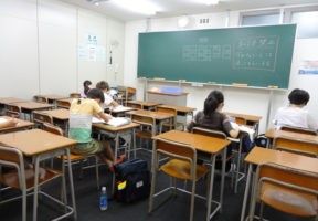 学園前教室の教室風景7