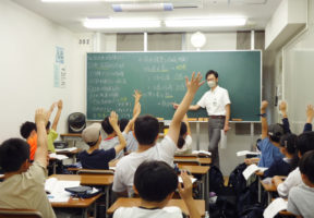 学園前教室の教室風景6